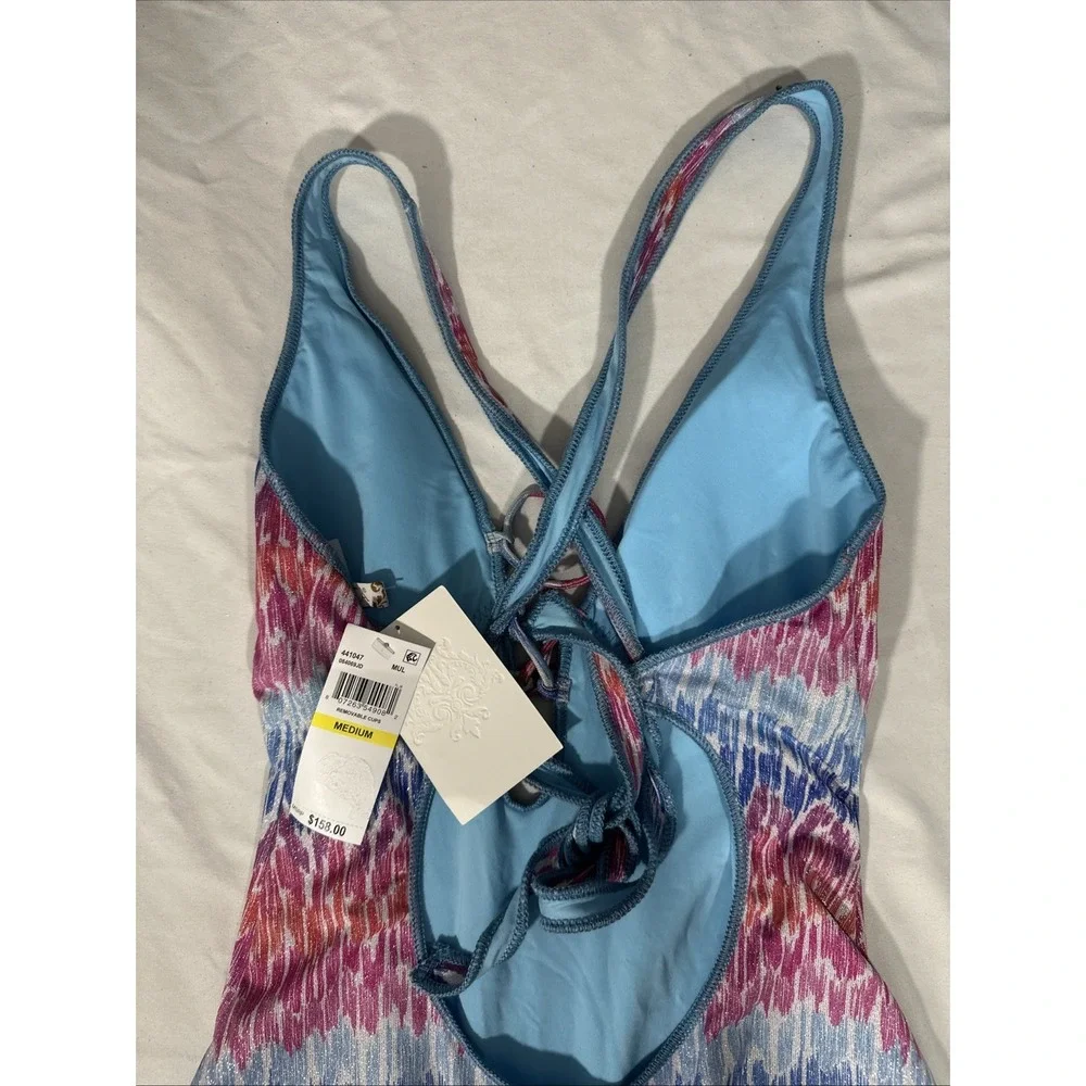 BECCA nwt $158